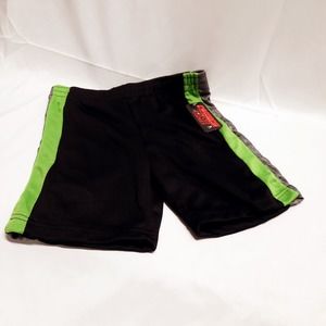 NWT Crunch Time Boys Black Lime Green Shorts.  2 front side pockets  Med 8/10